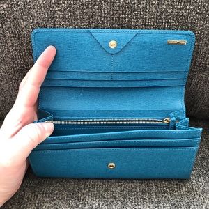 Fendi wallet (never used!!)